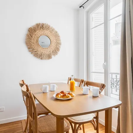 Appartement Jolie 2 Pieces Proche Metro - 19 - 4p Parijs