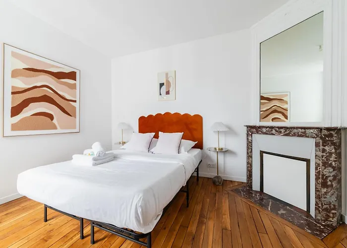 Jolie 2 Pieces Proche Metro - 19 - 4p Appartement Parijs